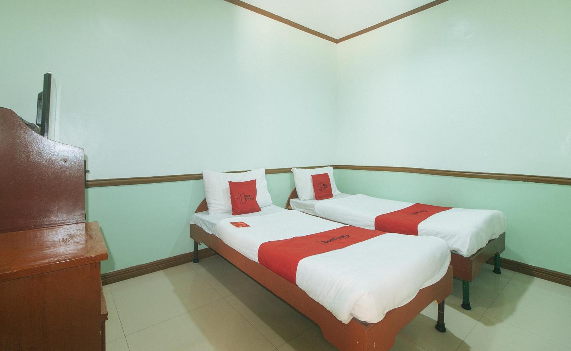 Reddoorz At Maanyag Pension House Mandaue Cebu Ngoại thất bức ảnh