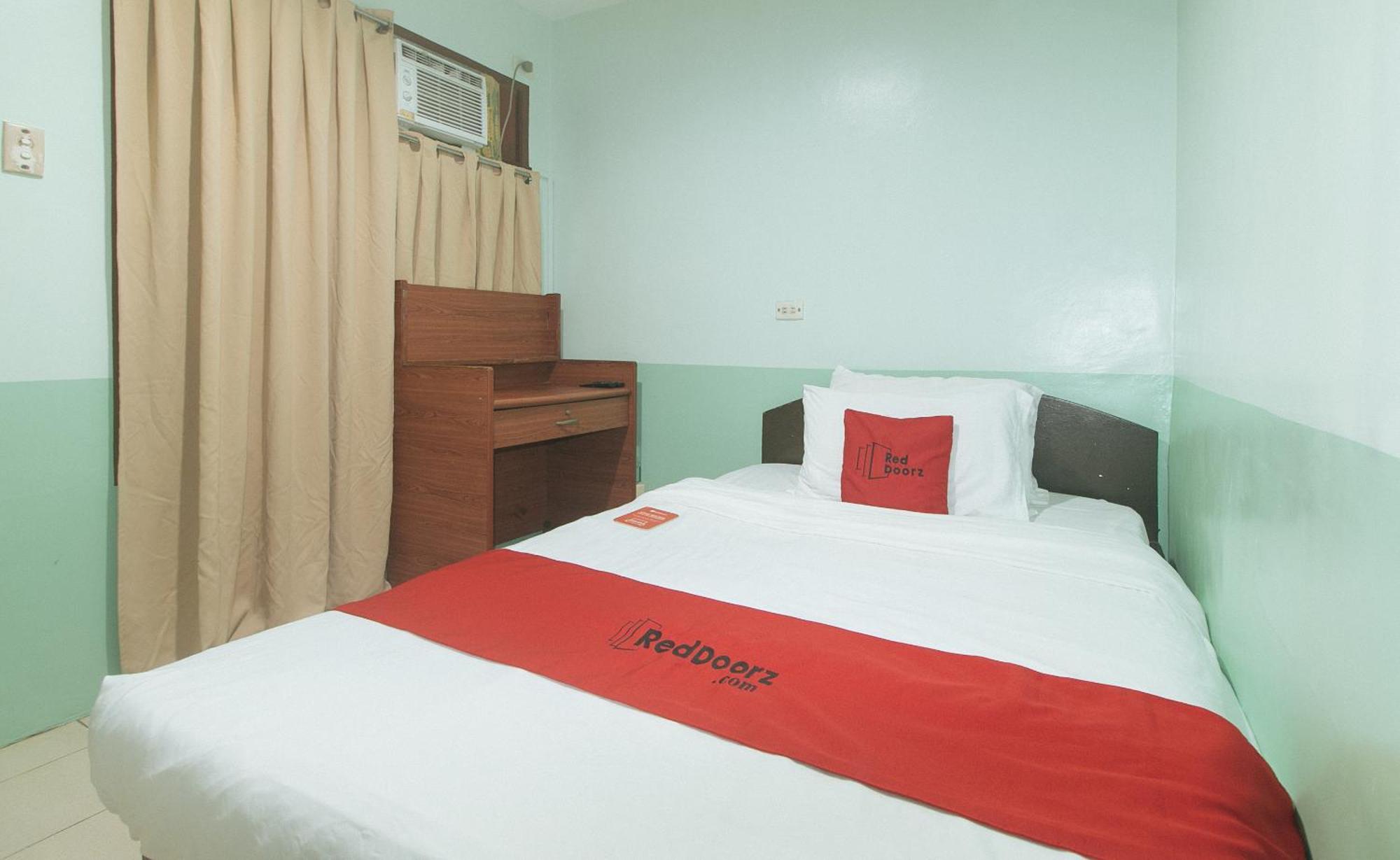 Reddoorz At Maanyag Pension House Mandaue Cebu Ngoại thất bức ảnh