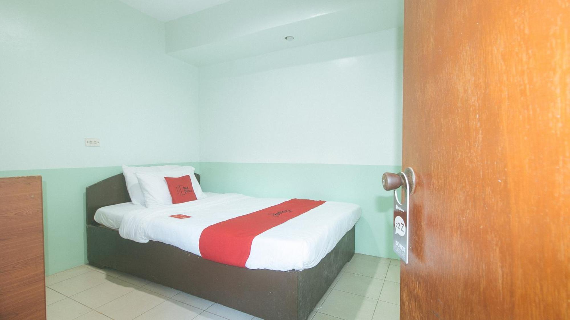 Reddoorz At Maanyag Pension House Mandaue Cebu Ngoại thất bức ảnh