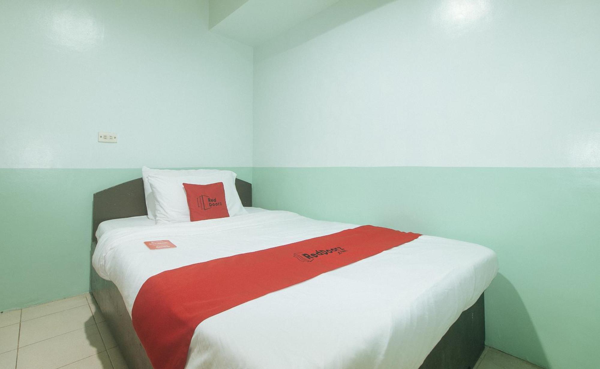 Reddoorz At Maanyag Pension House Mandaue Cebu Ngoại thất bức ảnh