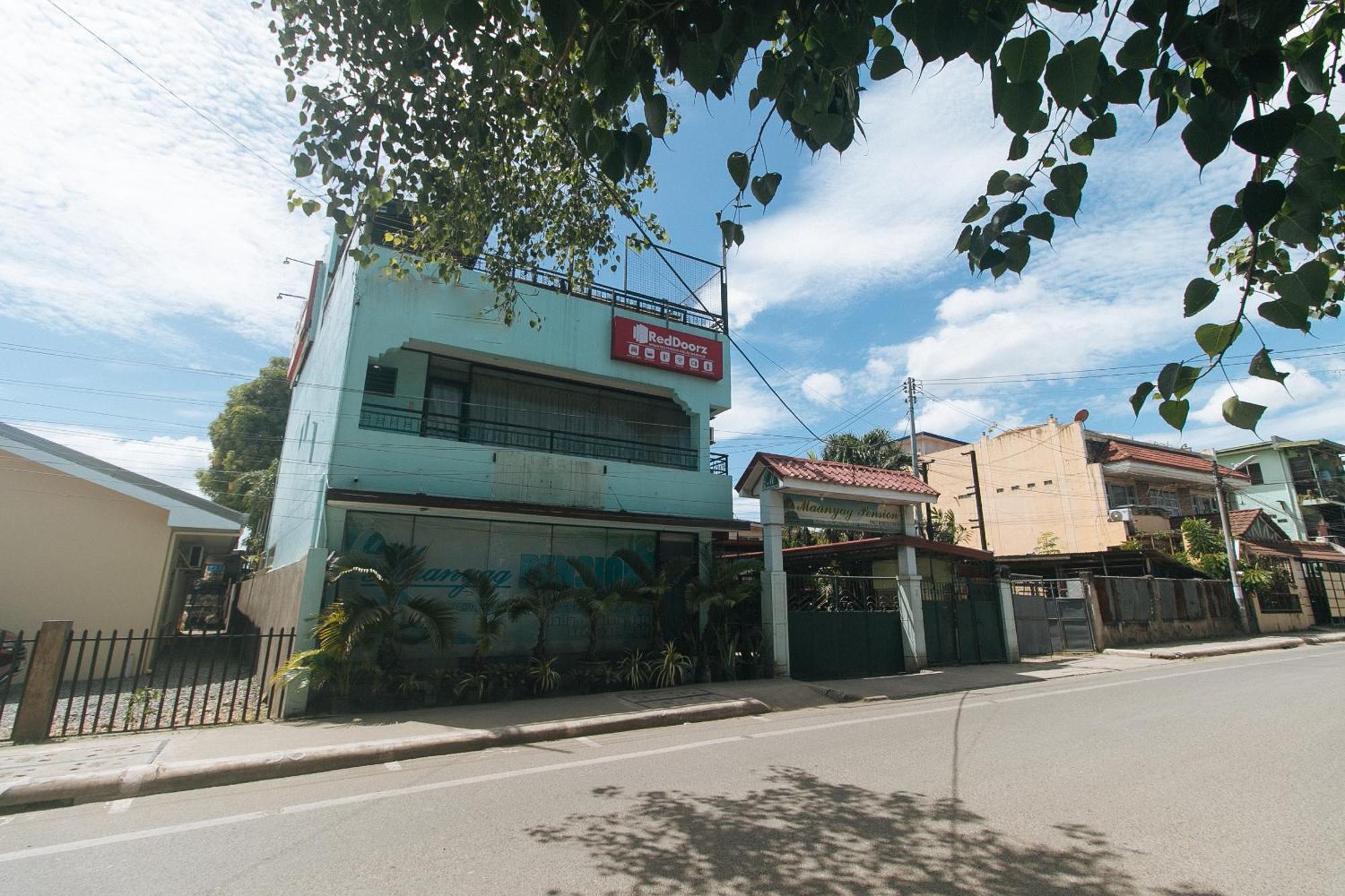 Reddoorz At Maanyag Pension House Mandaue Cebu Ngoại thất bức ảnh